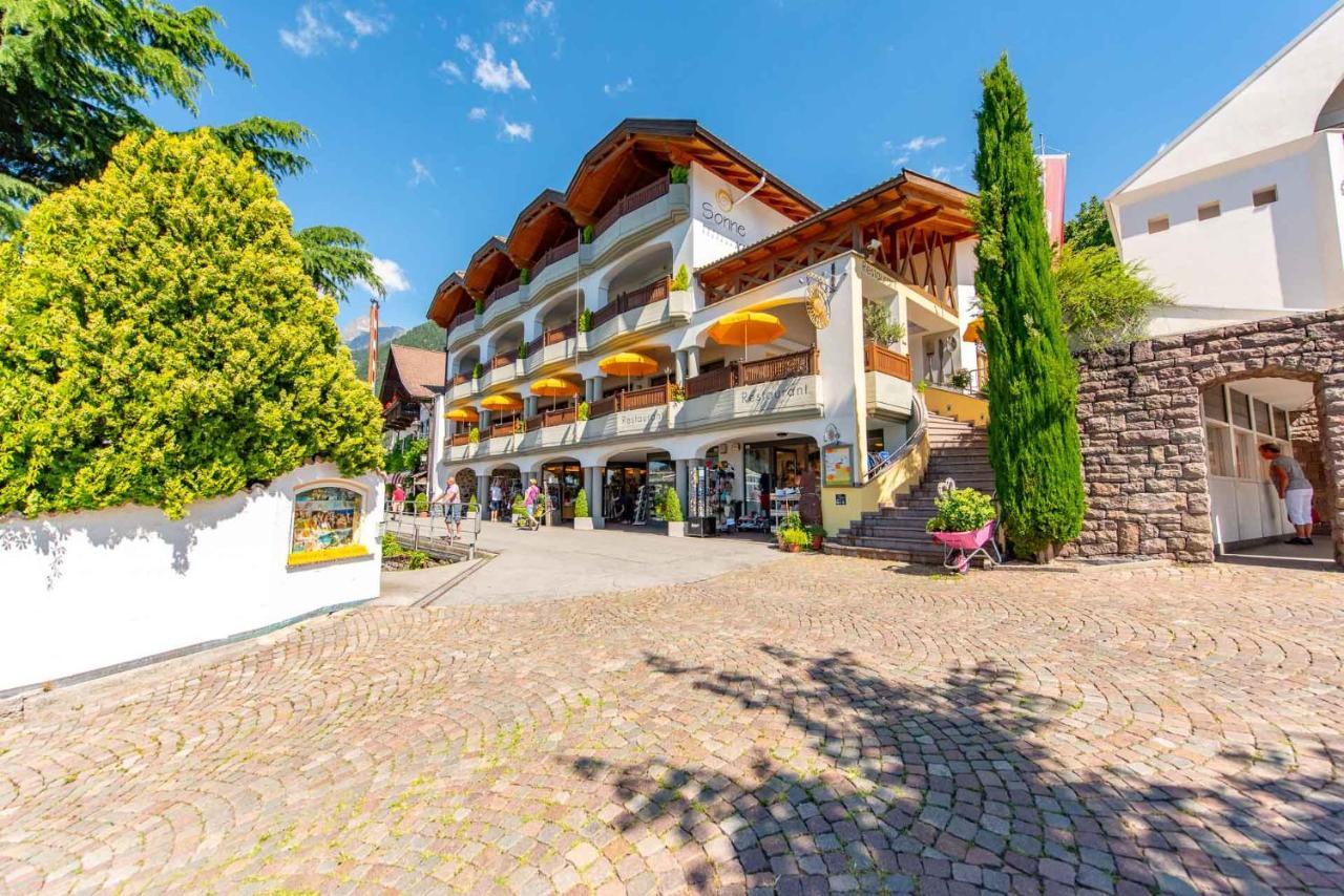 Small Hotel Sonne Tirolo Ngoại thất bức ảnh