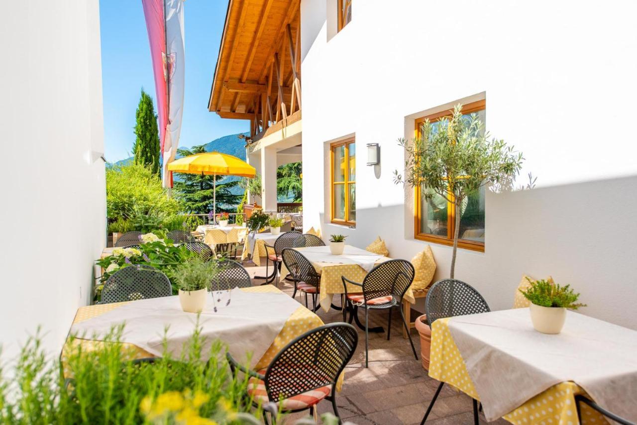 Small Hotel Sonne Tirolo Ngoại thất bức ảnh