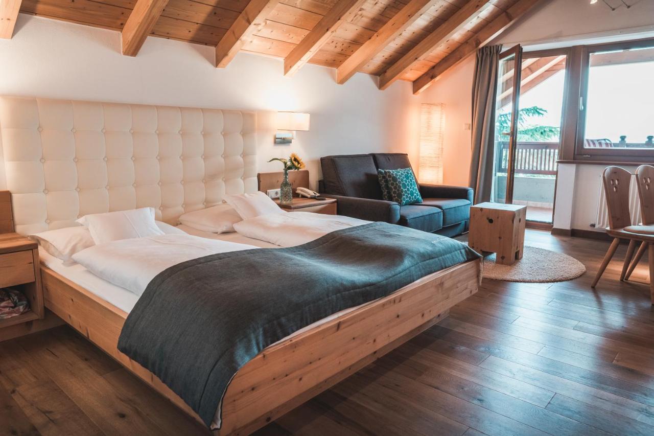 Small Hotel Sonne Tirolo Ngoại thất bức ảnh