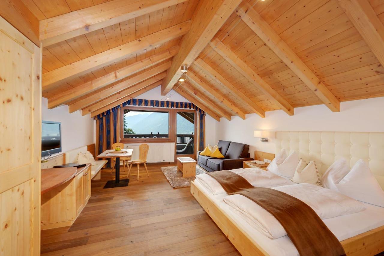 Small Hotel Sonne Tirolo Ngoại thất bức ảnh